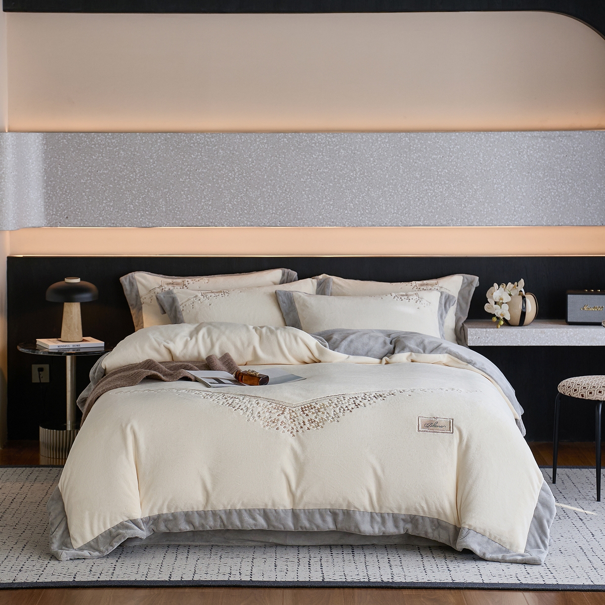 91家纺网 家纺一手货源 找家纺 （总）女子家纺 2025新款270g全消光牛奶绒四件套-卡曼缪斯