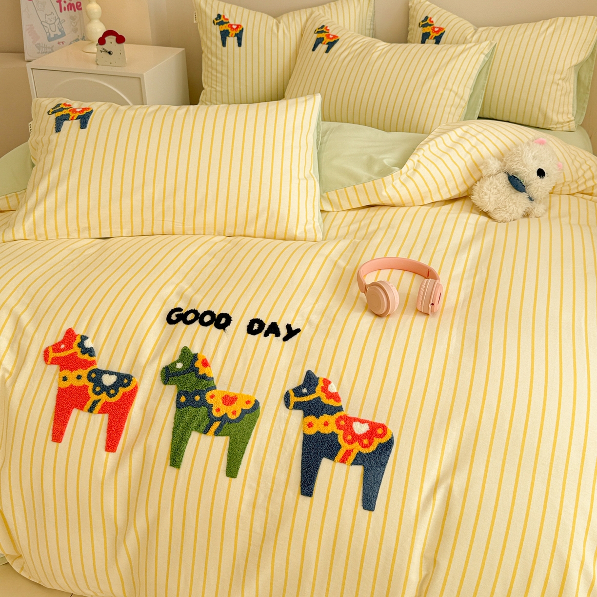 91家纺网 家纺一手货源 找家纺 （总）女子家纺 2025新款全棉磨毛卡通毛巾绣四件套