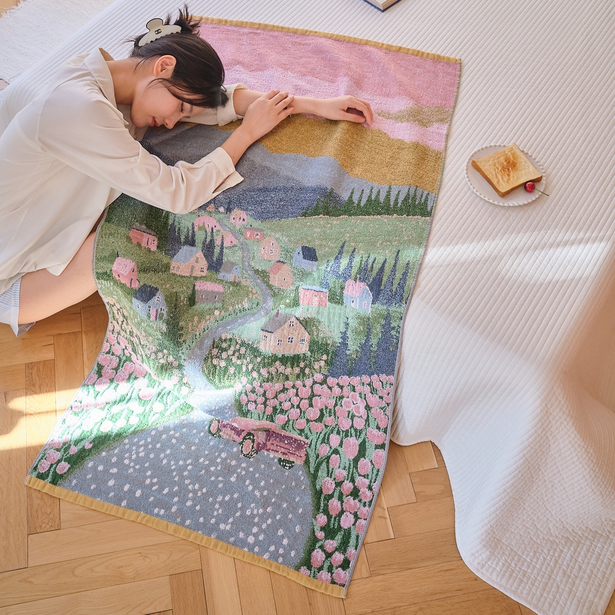 91家纺网 家纺一手货源 找家纺 沐瑟家纺 2025新款卡通A类全棉四层纱布浴巾加大毛巾-第四组 田园小镇 150*75cm