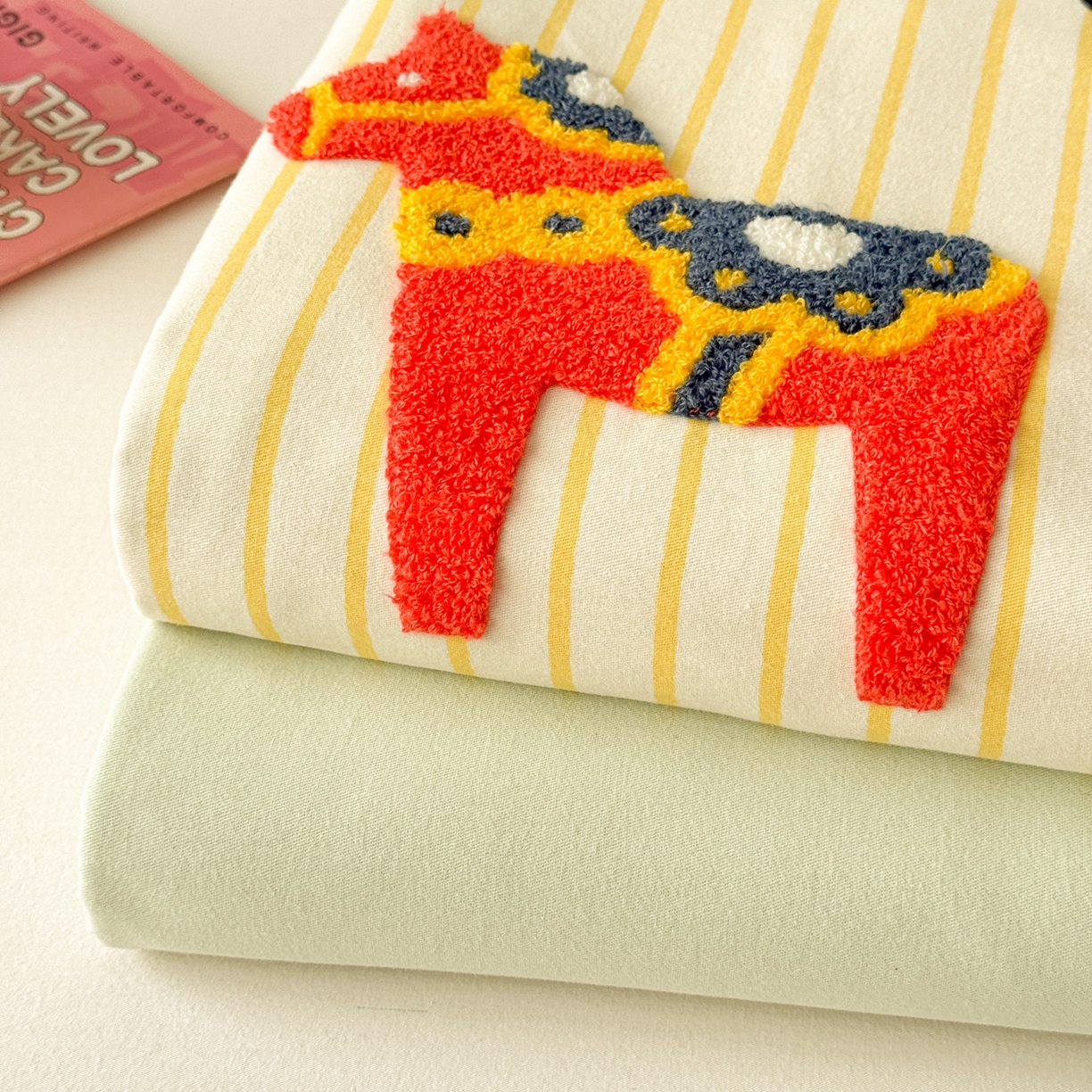 91家纺网 家纺一手货源 找家纺 （总）女子家纺 2025新款全棉磨毛卡通毛巾绣四件套