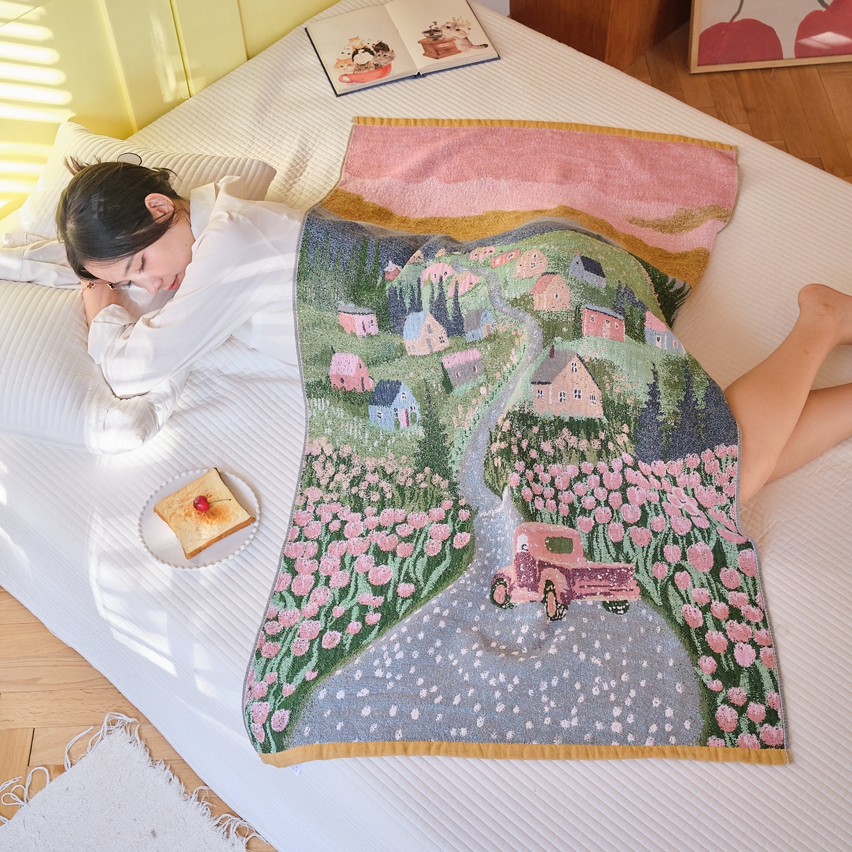 91家纺网 家纺一手货源 找家纺 沐瑟家纺 2025新款卡通A类全棉四层纱布浴巾加大毛巾-第四组 田园小镇 150*75cm