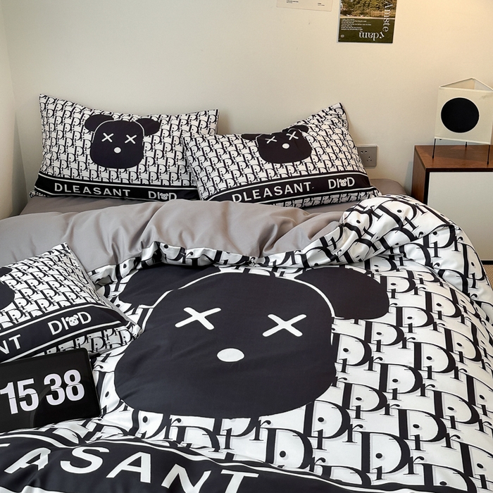 91家纺网 家纺一手货源 找家纺 色鬼布艺高端家居主号 2025新款现代简约网红款四季棉四件套 黑白迪