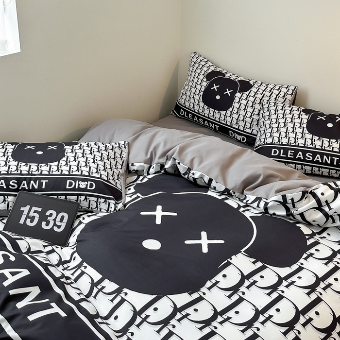 91家纺网 家纺一手货源 找家纺 色鬼布艺高端家居主号 2025新款现代简约网红款四季棉四件套 黑白迪