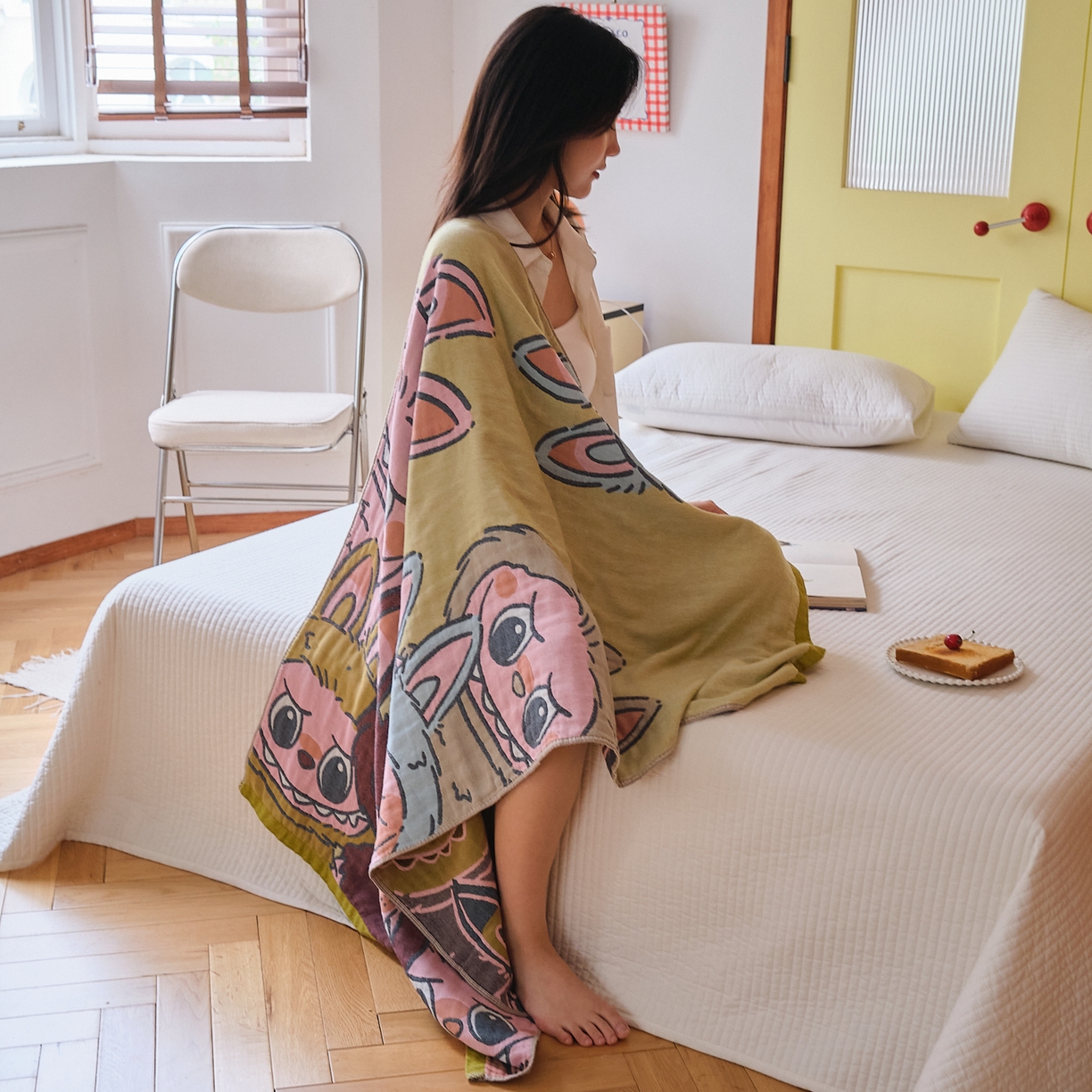 91家纺网 家纺一手货源 找家纺 沐瑟家纺 2025新款卡通A类全棉四层纱布浴巾加大毛巾-第四组 兔兔家族 150*75cm