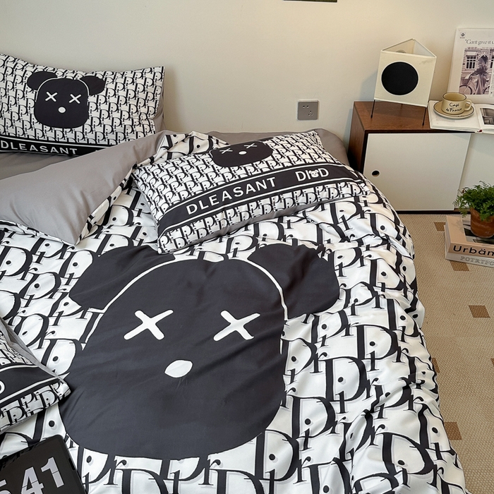 91家纺网 家纺一手货源 找家纺 色鬼布艺高端家居主号 2025新款现代简约网红款四季棉四件套 黑白迪