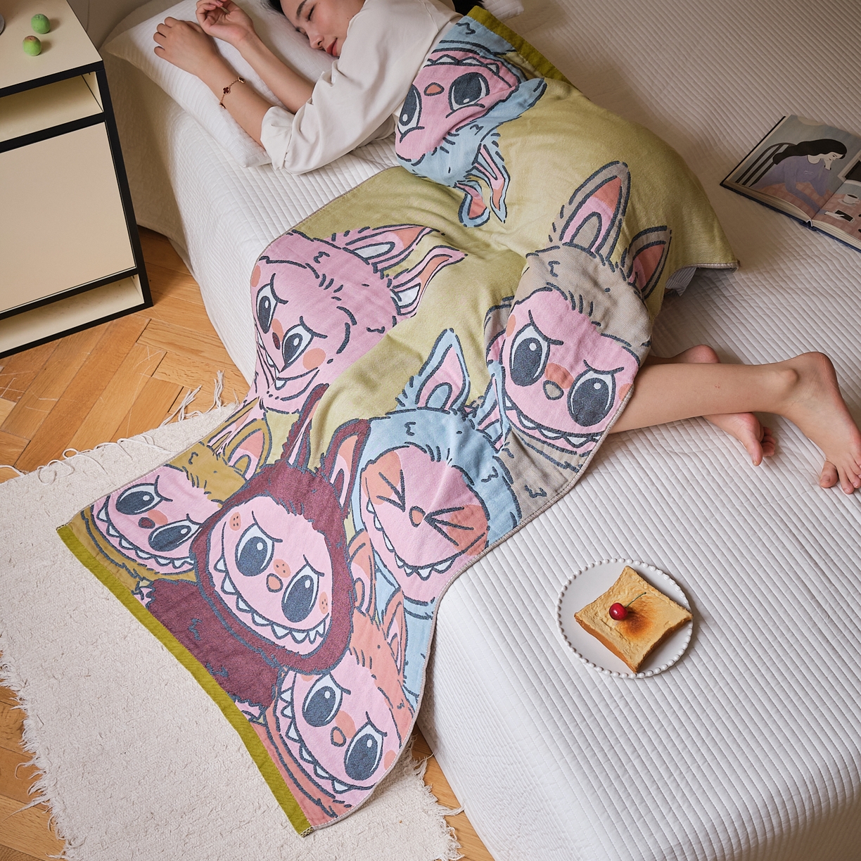 91家纺网 家纺一手货源 找家纺 沐瑟家纺 2025新款卡通A类全棉四层纱布浴巾加大毛巾-第四组 兔兔家族 150*75cm