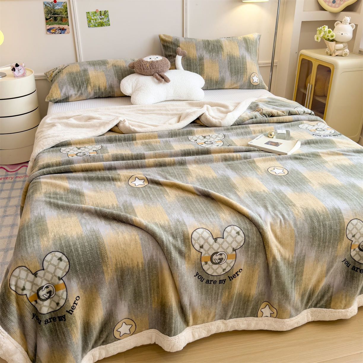 91家纺网 家纺一手货源 找家纺 慕木家纺 2025新款高克重印花牛奶绒云锦绒双层毛毯毛毯毯子（可供跨境提供买家秀） 双层毛毯-乔治奇缘+白