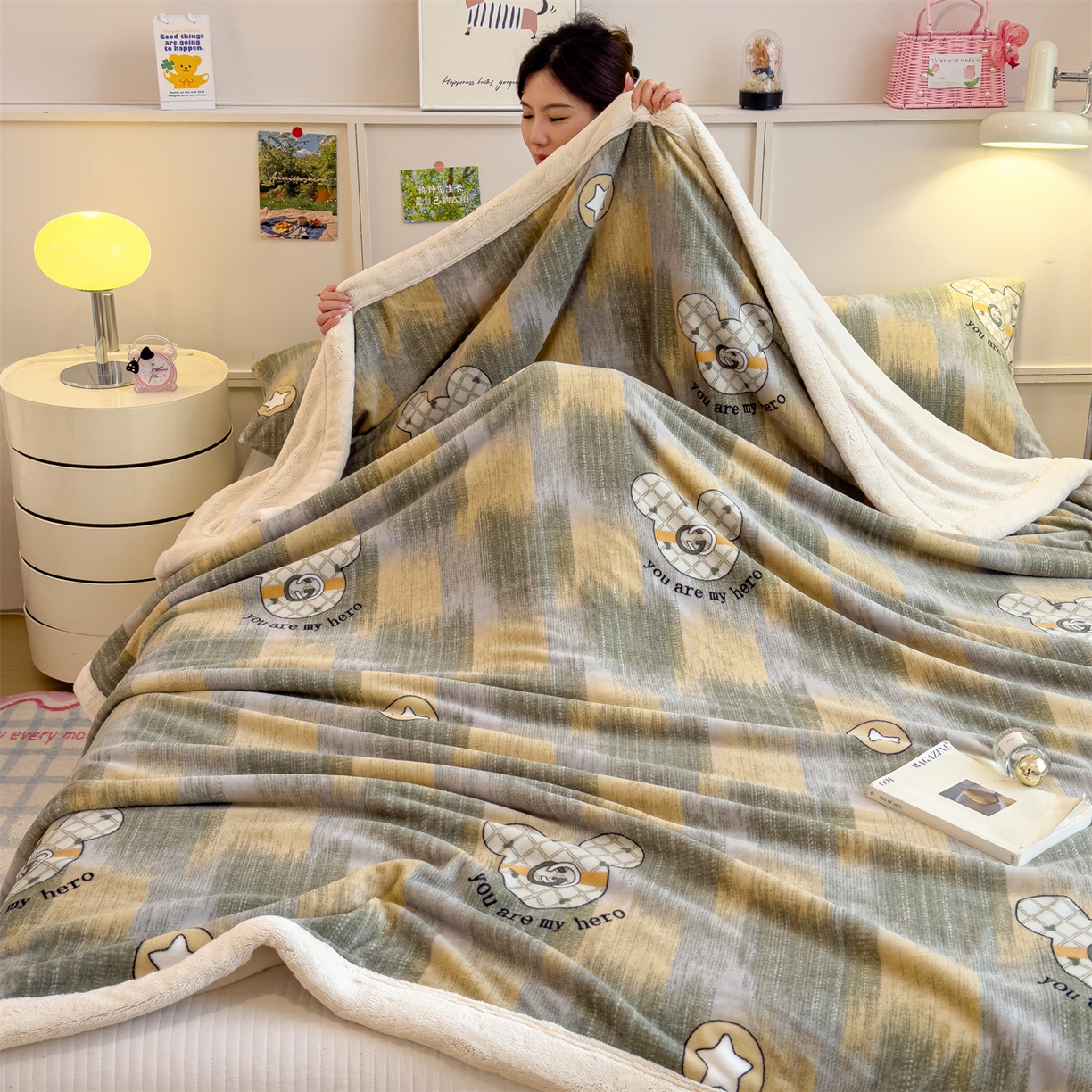 91家纺网 家纺一手货源 找家纺 慕木家纺 2025新款高克重印花牛奶绒云锦绒双层毛毯毛毯毯子（可供跨境提供买家秀） 双层毛毯-乔治奇缘+白