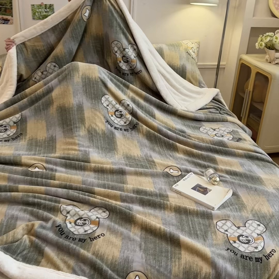 91家纺网 家纺一手货源 找家纺 慕木家纺 2025新款高克重印花牛奶绒云锦绒双层毛毯毛毯毯子（可供跨境提供买家秀） 双层毛毯-乔治奇缘+白