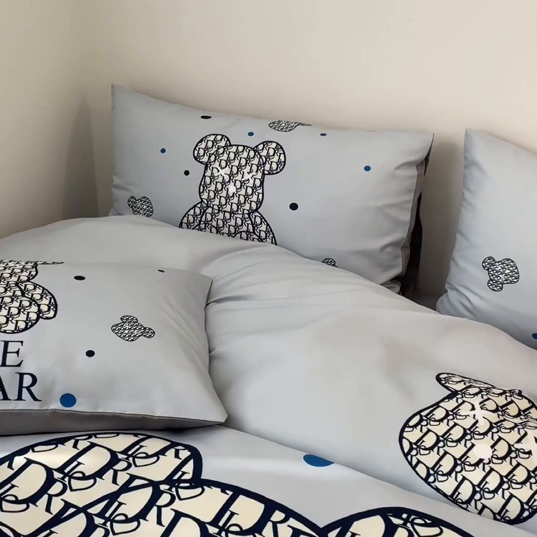 91家纺网 家纺一手货源 找家纺 色鬼布艺高端家居主号 2025新款现代简约网红款四季棉四件套 萌迪