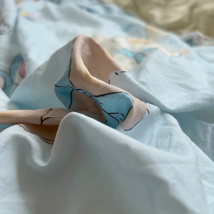 91家纺网 家纺一手货源 找家纺 原素 2025秋冬A类水洗棉+200克牛奶绒四件套 奶芙猫猫-绒