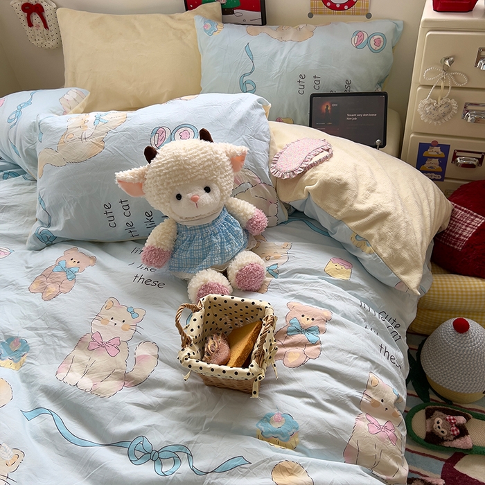 91家纺网 家纺一手货源 找家纺 原素 2025秋冬A类水洗棉+200克牛奶绒四件套 奶芙猫猫-绒