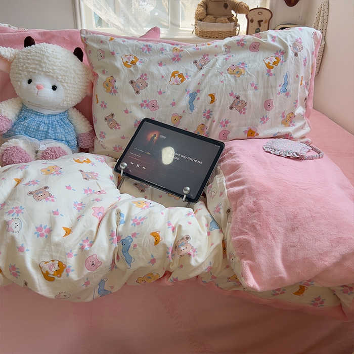 91家纺网 家纺一手货源 找家纺 原素 2025秋冬A类水洗棉+200克牛奶绒四件套 萌宠喵喵-绒