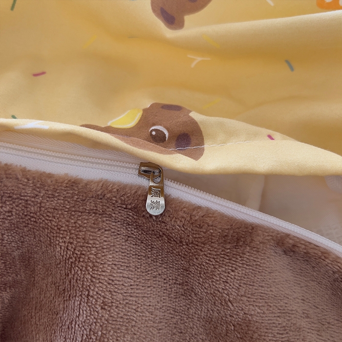 91家纺网 家纺一手货源 找家纺 原素 2025秋冬A类水洗棉+200克牛奶绒四件套 巧克力小熊-绒