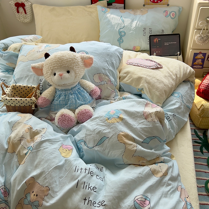 91家纺网 家纺一手货源 找家纺 原素 2025秋冬A类水洗棉+200克牛奶绒四件套 奶芙猫猫-绒