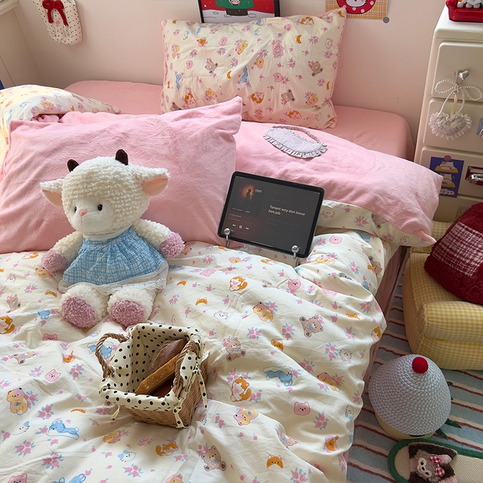 91家纺网 家纺一手货源 找家纺 原素 2025秋冬A类水洗棉+200克牛奶绒四件套 萌宠喵喵-绒