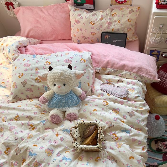 91家纺网 家纺一手货源 找家纺 原素 2025秋冬A类水洗棉+200克牛奶绒四件套 萌宠喵喵-绒