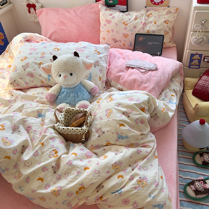 91家纺网 家纺一手货源 找家纺 原素 2025秋冬A类水洗棉+200克牛奶绒四件套 萌宠喵喵-绒