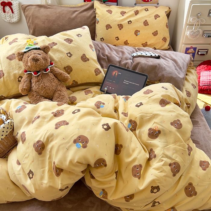 91家纺网 家纺一手货源 找家纺 原素 2025秋冬A类水洗棉+200克牛奶绒四件套 巧克力小熊-绒