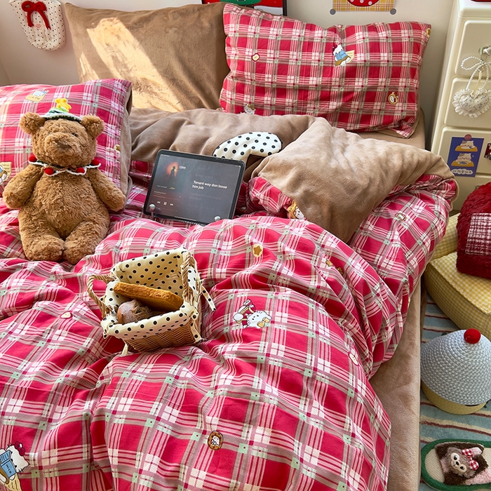 91家纺网 家纺一手货源 找家纺 原素 2025秋冬A类水洗棉+200克牛奶绒四件套 红格KT酱-绒