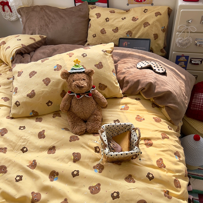 91家纺网 家纺一手货源 找家纺 原素 2025秋冬A类水洗棉+200克牛奶绒四件套 巧克力小熊-绒