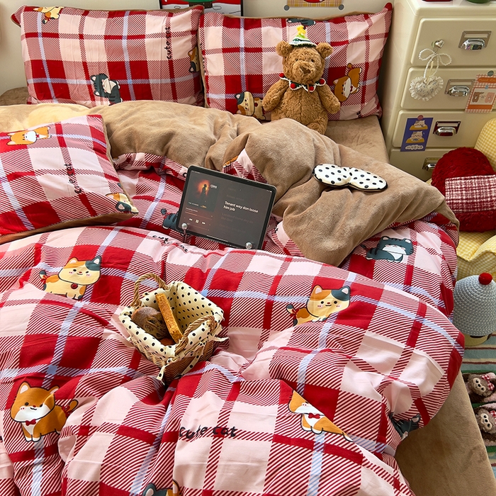 91家纺网 家纺一手货源 找家纺 原素 2025秋冬A类水洗棉+200克牛奶绒四件套 红格喵喵-绒