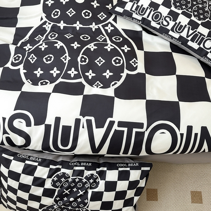 91家纺网 家纺一手货源 找家纺 色鬼布艺高端家居主号 2025新款现代简约网红款四季棉四件套 棋盘格公仔