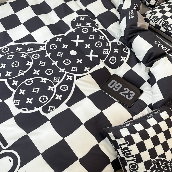 91家纺网 家纺一手货源 找家纺 色鬼布艺高端家居主号 2025新款现代简约网红款四季棉四件套 棋盘格公仔