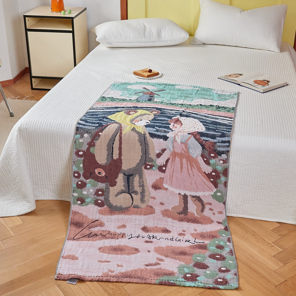 91家纺网 家纺一手货源 找家纺 沐瑟家纺 2025新款卡通A类全棉四层纱布浴巾加大毛巾-第四组 约会小熊 150*75cm