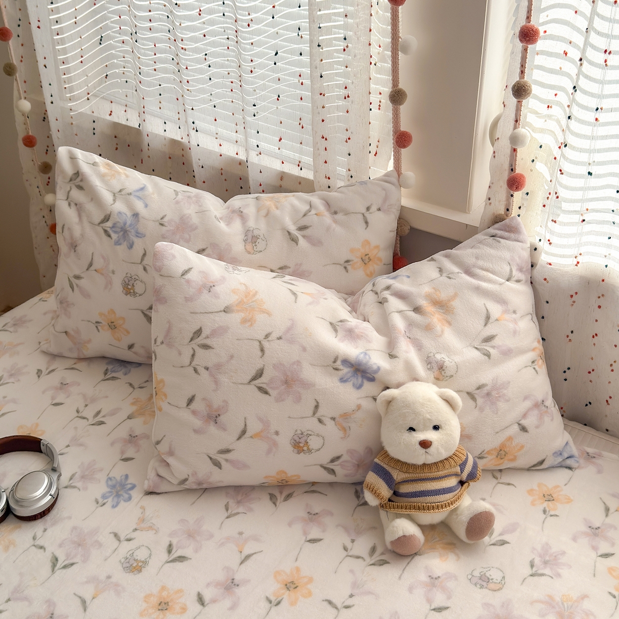 91家纺网 家纺一手货源 找家纺 沐芷 2025 高克重加厚A类牛奶绒四件套珊瑚绒卡通简约三件套 【绒】百合兔