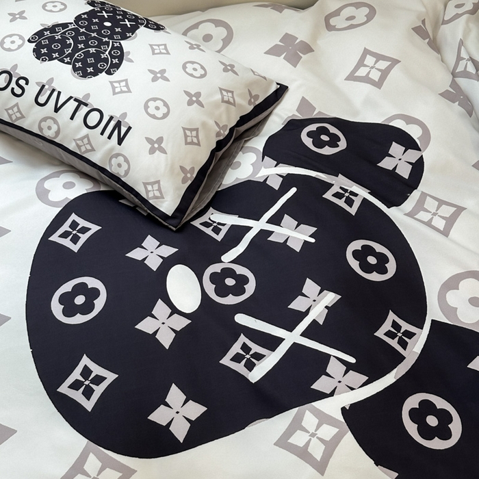 91家纺网 家纺一手货源 找家纺 色鬼布艺高端家居主号 2025新款现代简约网红款四季棉四件套 熊头白