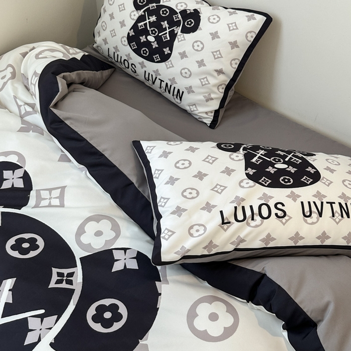 91家纺网 家纺一手货源 找家纺 色鬼布艺高端家居主号 2025新款现代简约网红款四季棉四件套 熊头白