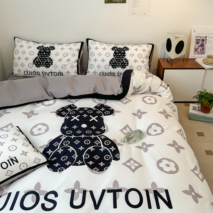 91家纺网 家纺一手货源 找家纺 色鬼布艺高端家居主号 2025新款现代简约网红款四季棉四件套 熊仔白