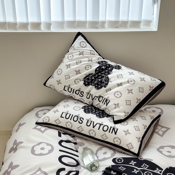 91家纺网 家纺一手货源 找家纺 色鬼布艺高端家居主号 2025新款现代简约网红款四季棉四件套 熊仔白