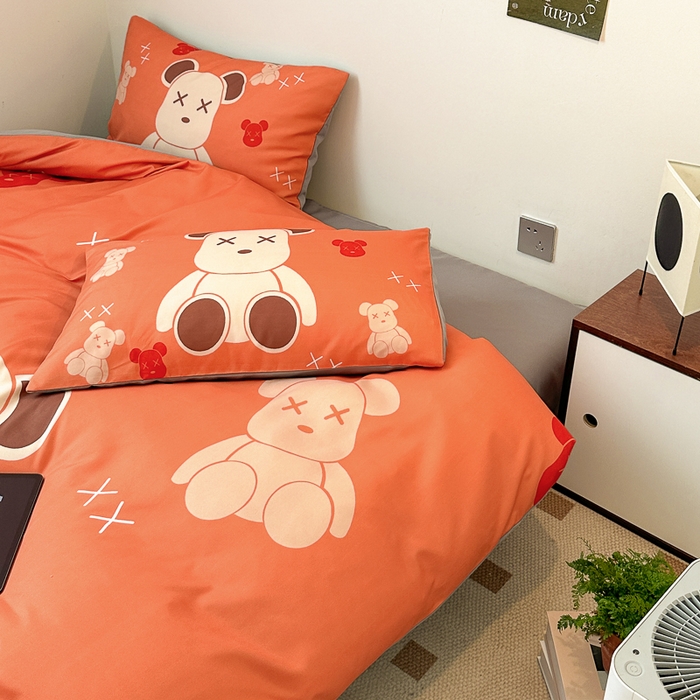 91家纺网 家纺一手货源 找家纺 色鬼布艺高端家居主号 2025新款现代简约网红款四季棉四件套 熊仔桔