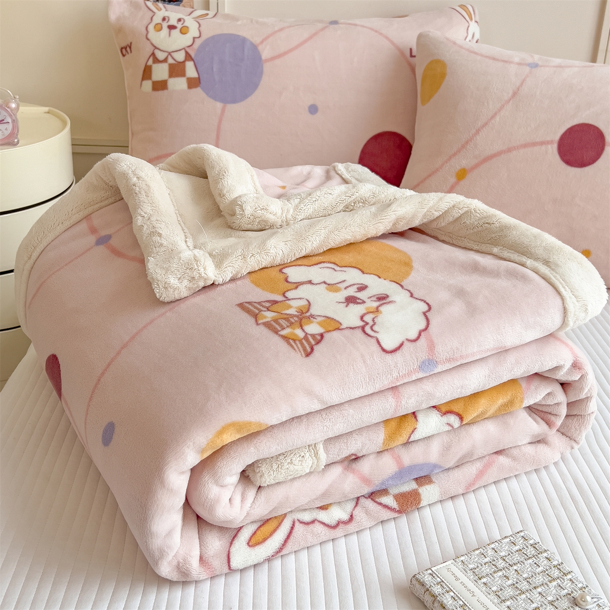 91家纺网 家纺一手货源 找家纺 慕木家纺 2025新款高克重印花牛奶绒云锦绒双层毛毯毛毯毯子（可供跨境提供买家秀） 双层毛毯-兔狗盟约+白