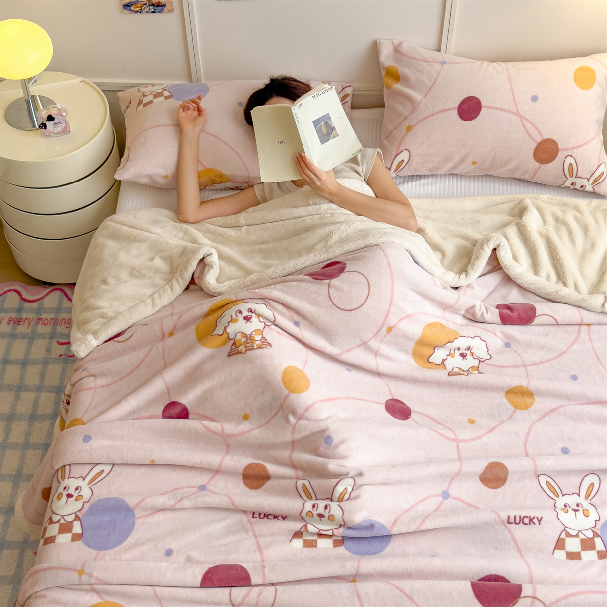 91家纺网 家纺一手货源 找家纺 慕木家纺 2025新款高克重印花牛奶绒云锦绒双层毛毯毛毯毯子（可供跨境提供买家秀） 双层毛毯-兔狗盟约+白