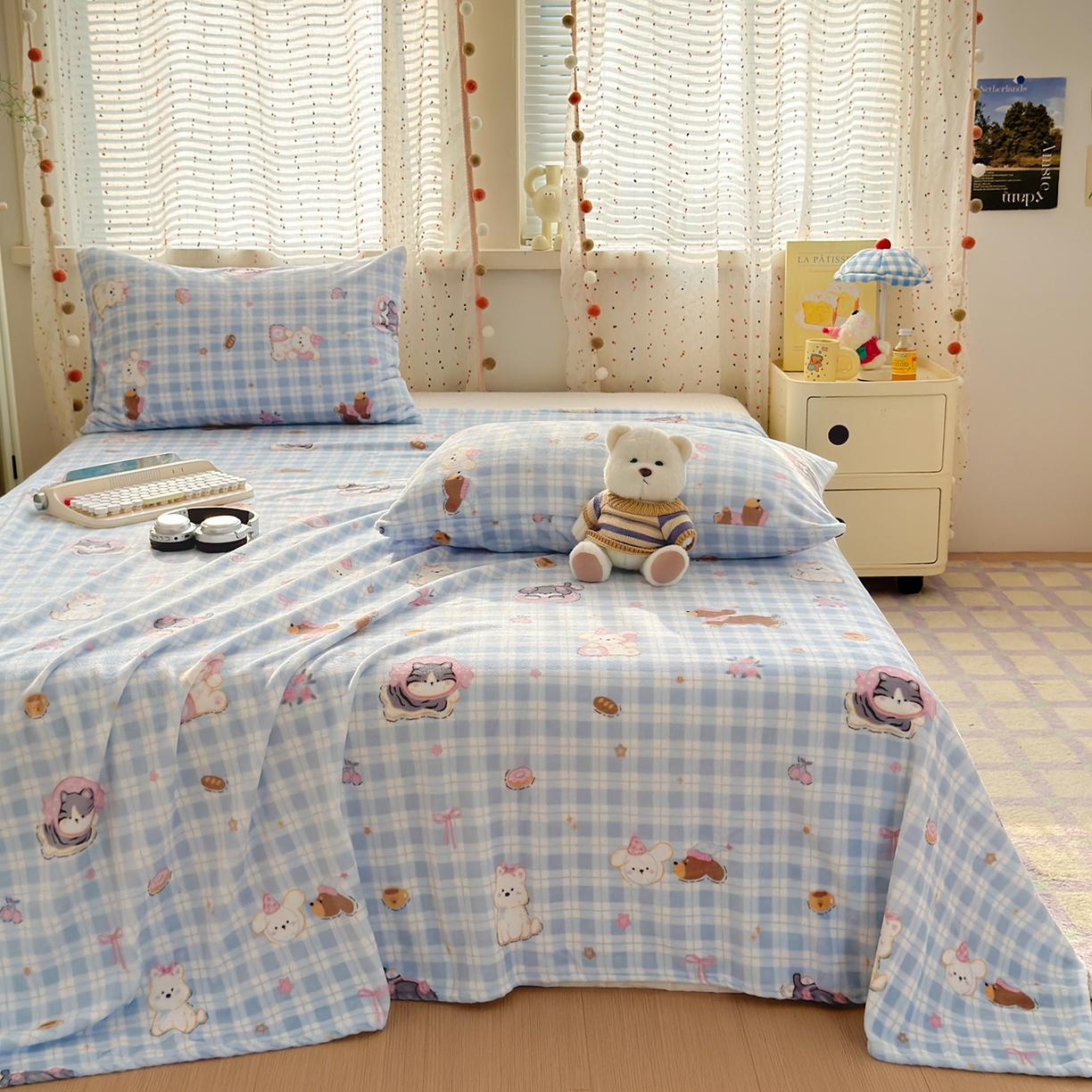 91家纺网 家纺一手货源 找家纺 沐芷 2025 高克重加厚A类牛奶绒四件套珊瑚绒卡通简约三件套 【绒】蓝色小窝