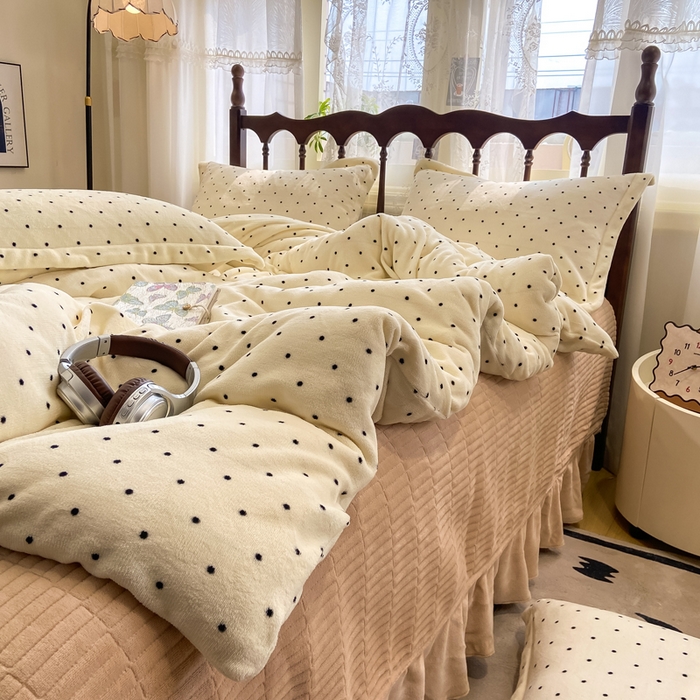 91家纺网 家纺一手货源 找家纺 典曼家纺 2025新款亲肤舒适双面牛奶绒床盖款四件套 可可奶咖