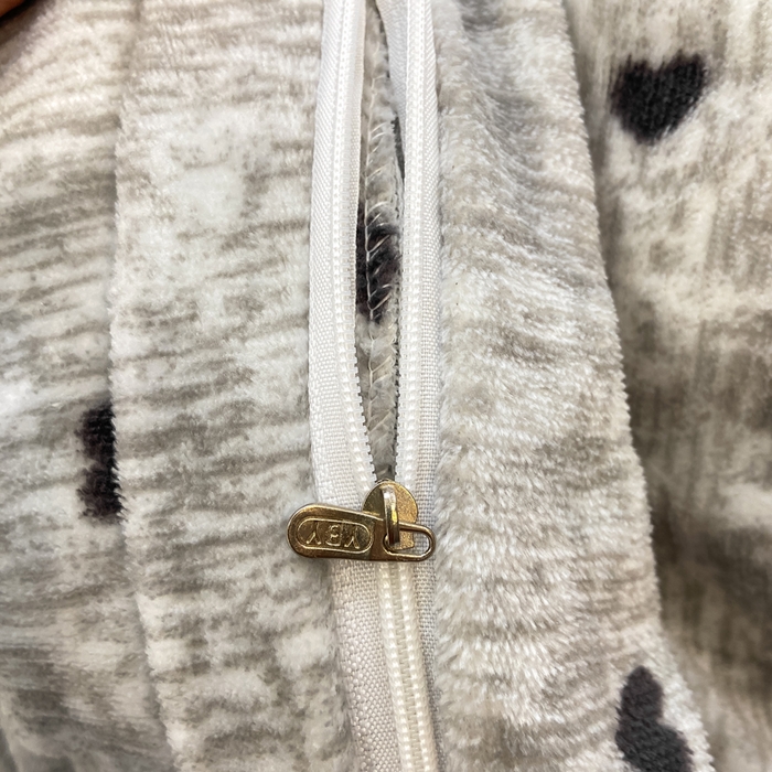 91家纺网 家纺一手货源 找家纺 典曼家纺 2025新款亲肤舒适双面牛奶绒床盖款四件套 爱心灰