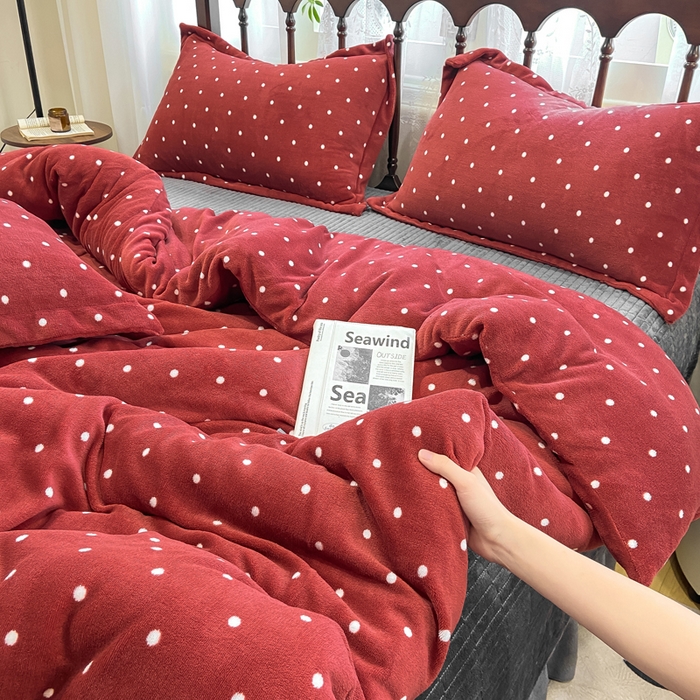 91家纺网 家纺一手货源 找家纺 典曼家纺 2025新款亲肤舒适双面牛奶绒床盖款四件套 丝绒蛋糕