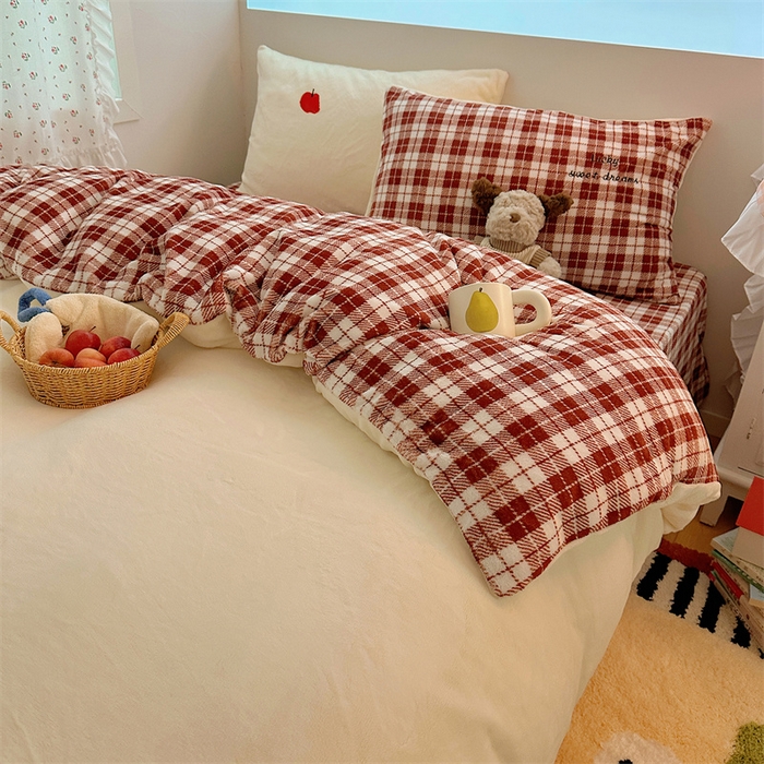 91家纺网 家纺一手货源 找家纺 （总）繁花家居 2025新款高克重牛奶绒贴布绣印花四件套