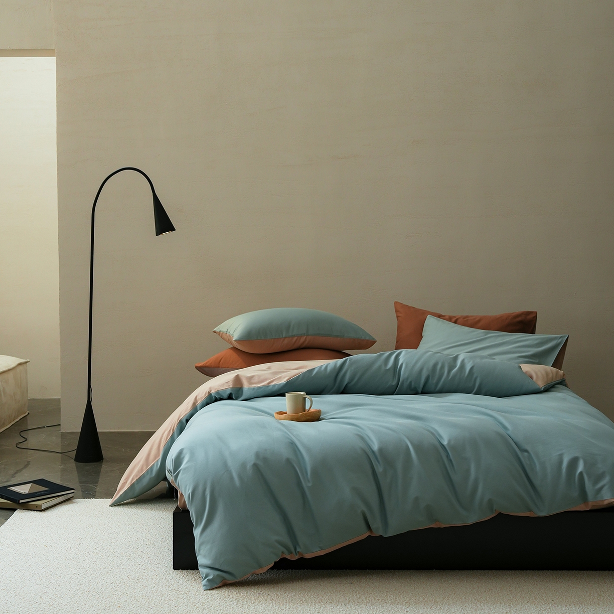 91家纺网 家纺一手货源 找家纺 （总）禾时 2025新款A类全棉贡缎磨毛纯色四件套（礼盒包装）-风格1