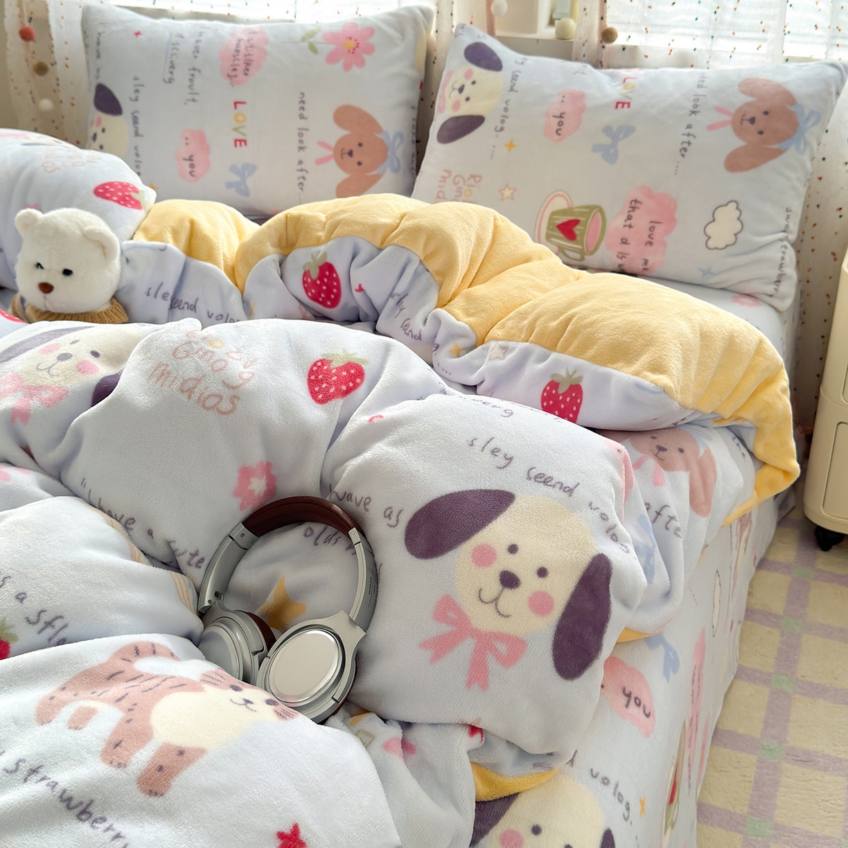 91家纺网 家纺一手货源 找家纺 沐芷 2025 高克重加厚A类牛奶绒四件套珊瑚绒卡通简约三件套 【绒】趣味课堂