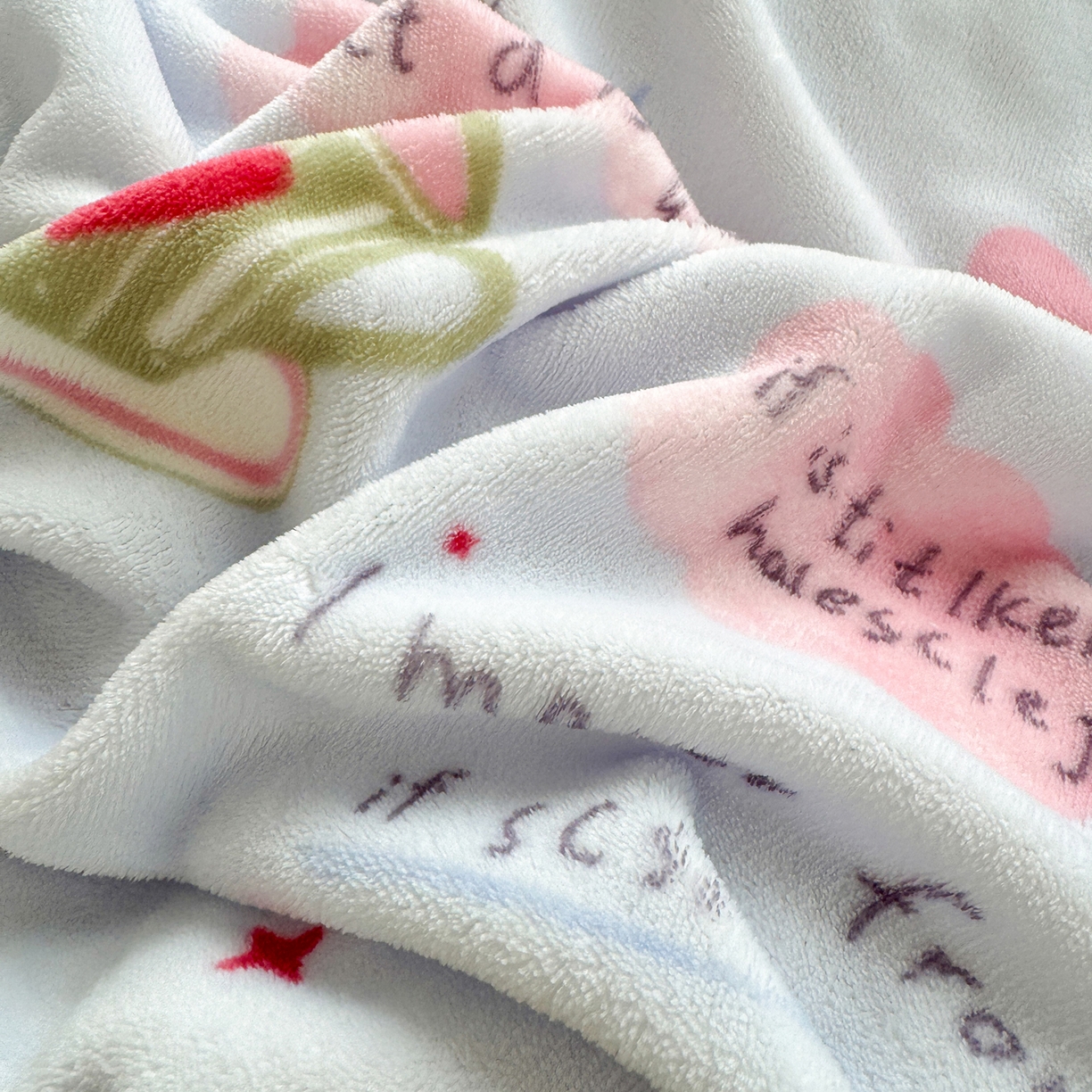 91家纺网 家纺一手货源 找家纺 沐芷 2025 高克重加厚A类牛奶绒四件套珊瑚绒卡通简约三件套 【绒】趣味课堂