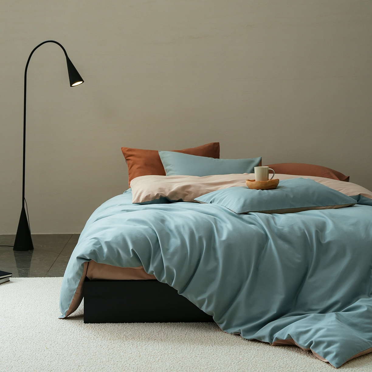 91家纺网 家纺一手货源 找家纺 （总）禾时 2025新款A类全棉贡缎磨毛纯色四件套（礼盒包装）-风格1