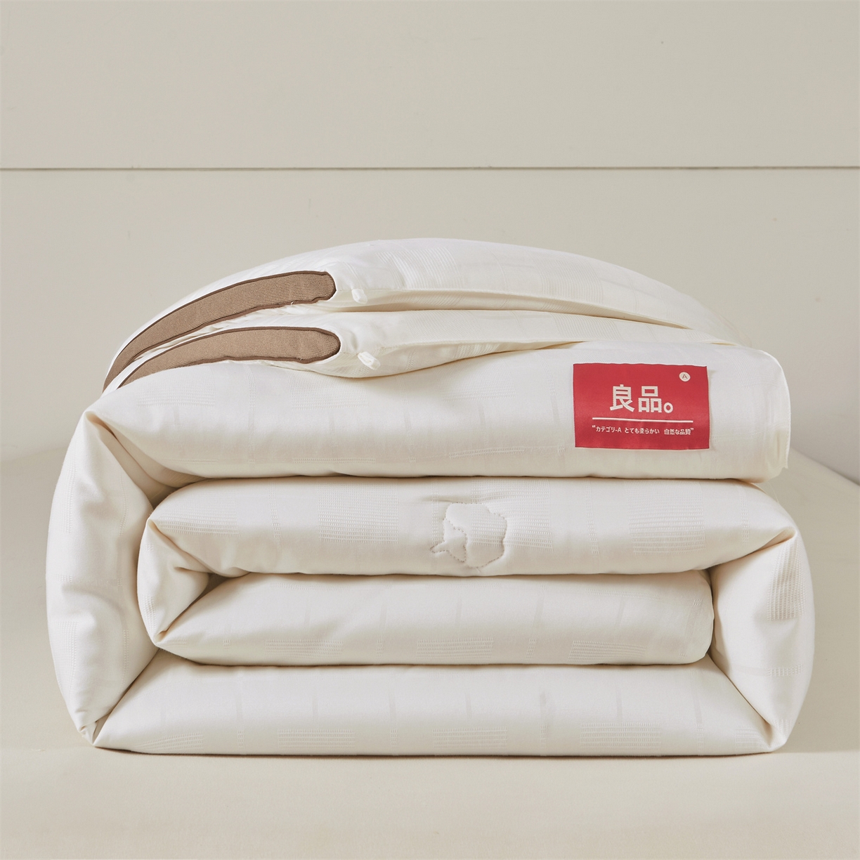 91家纺网 家纺一手货源 找家纺 （总）梵蒂莎 2025新款提莱雅棉花素眠居被秋冬被被子被芯-场景一