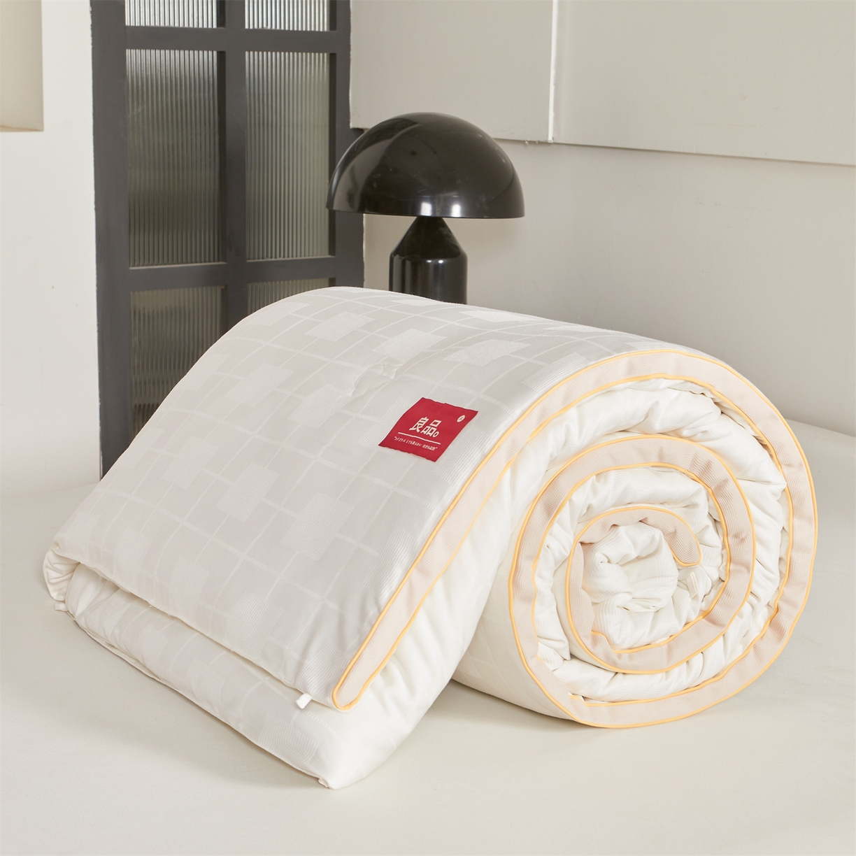 91家纺网 家纺一手货源 找家纺 （总）梵蒂莎 2025新款提莱雅棉花素眠居被秋冬被被子被芯-场景一