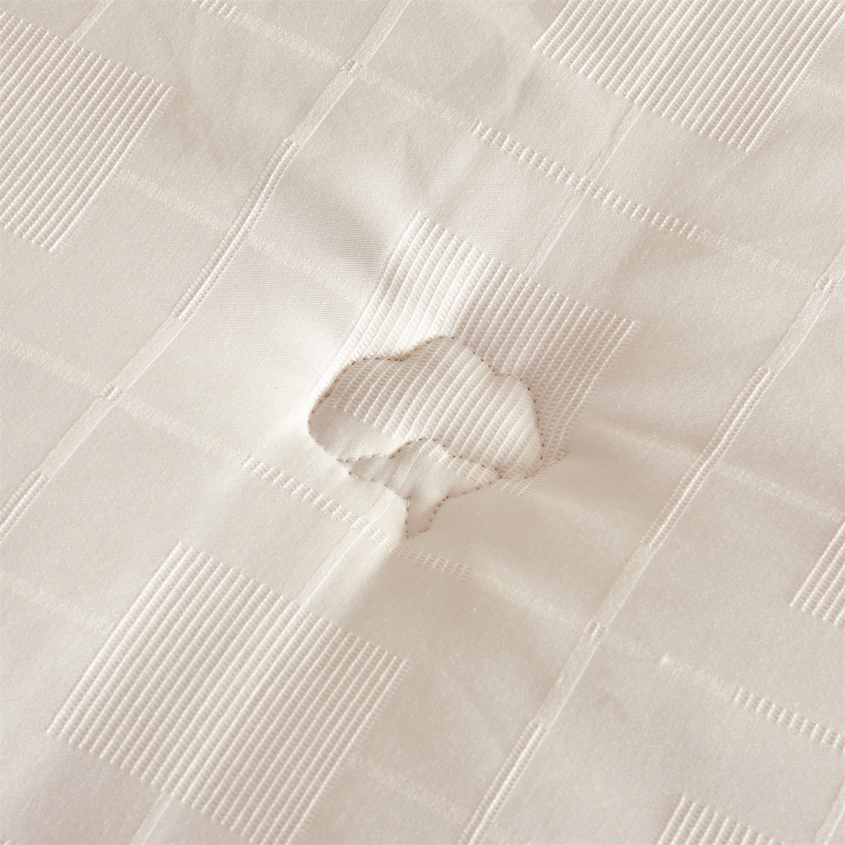 91家纺网 家纺一手货源 找家纺 （总）梵蒂莎 2025新款提莱雅棉花素眠居被秋冬被被子被芯-场景一