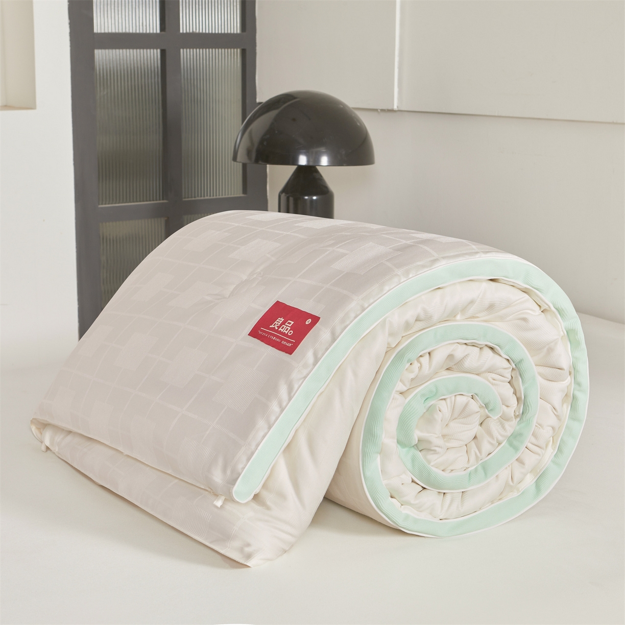 91家纺网 家纺一手货源 找家纺 （总）梵蒂莎 2025新款提莱雅棉花素眠居被秋冬被被子被芯-场景一